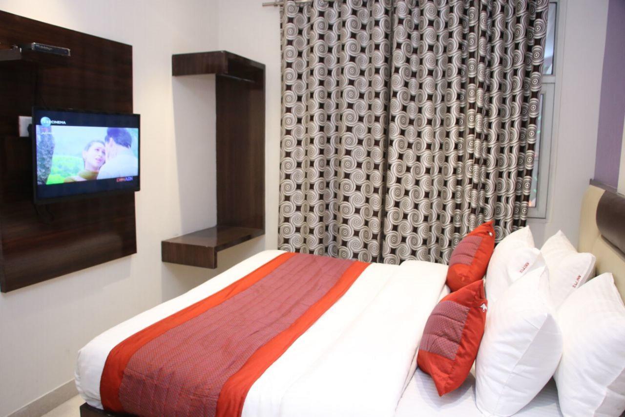 Hotel Snow White Inn Нью-Дели Экстерьер фото