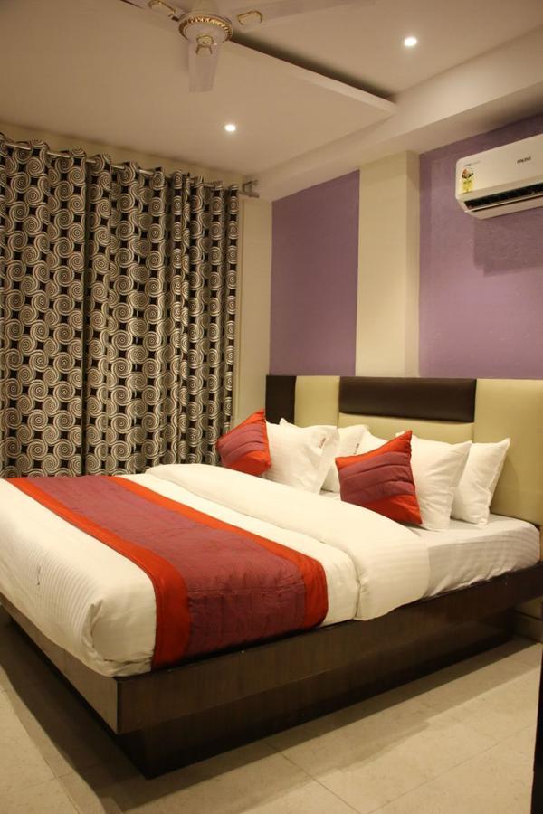 Hotel Snow White Inn Нью-Дели Экстерьер фото